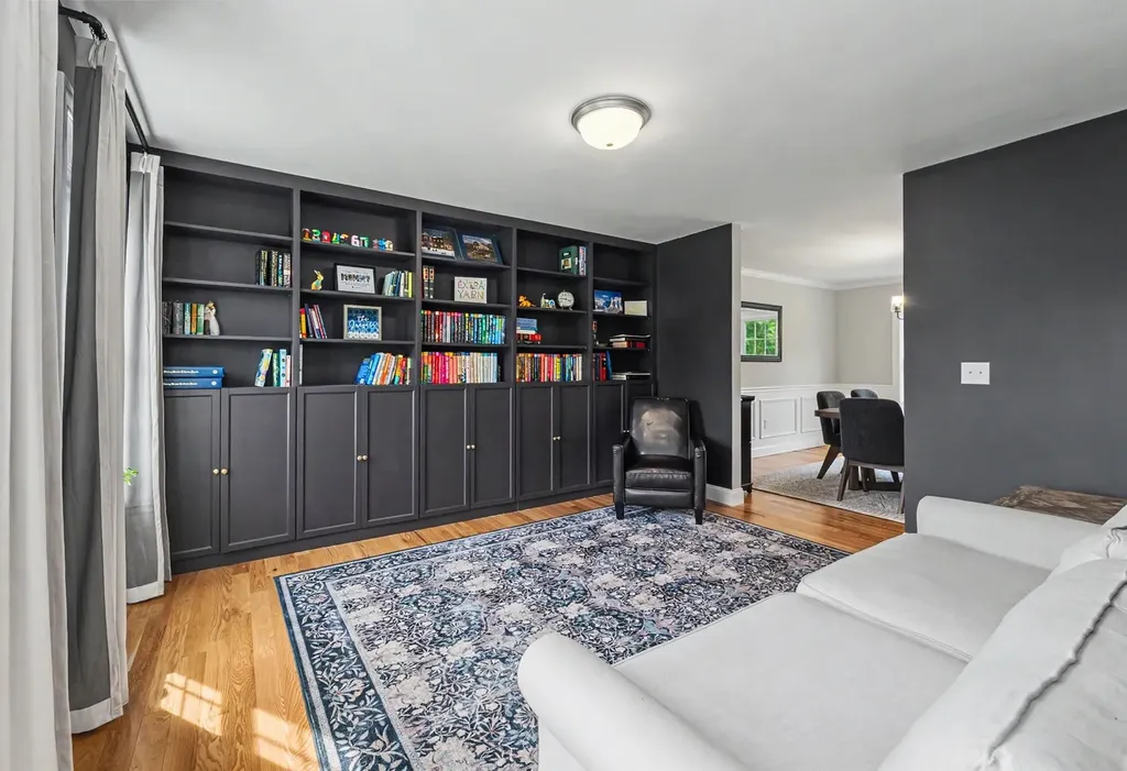 265 Standish Lane Hudson NH 03051