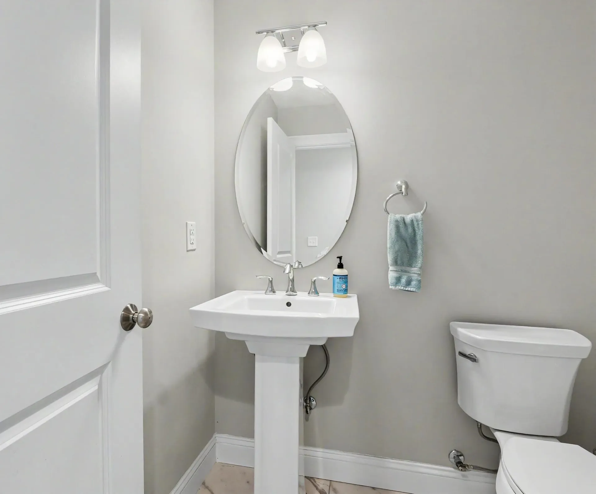 265 Standish Lane Hudson NH 03051