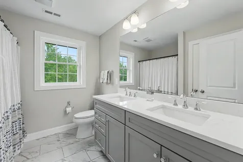 265 Standish Lane Hudson NH 03051