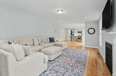265 Standish Lane Hudson NH 03051