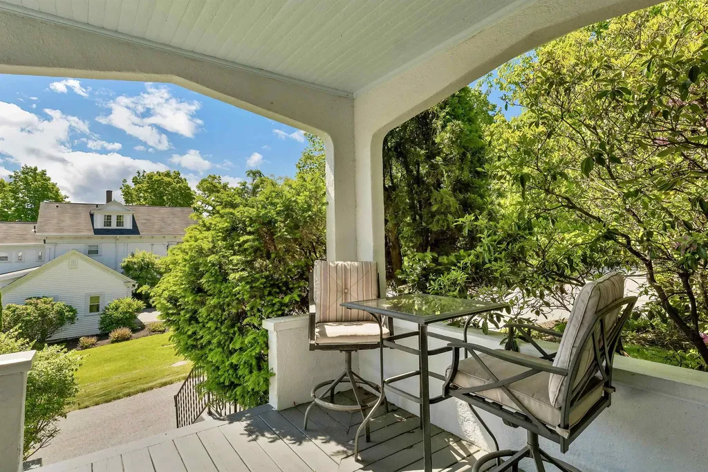 159 North Main Street Wolfeboro NH 03894