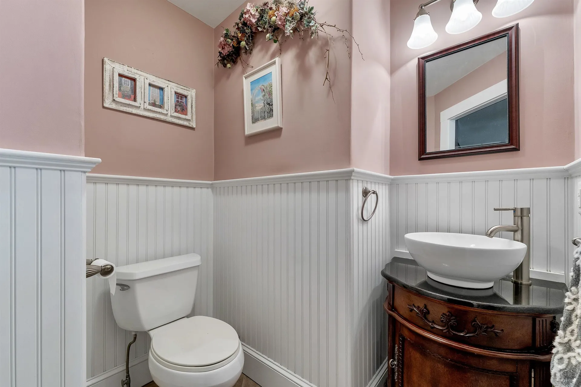159 North Main Street Wolfeboro NH 03894