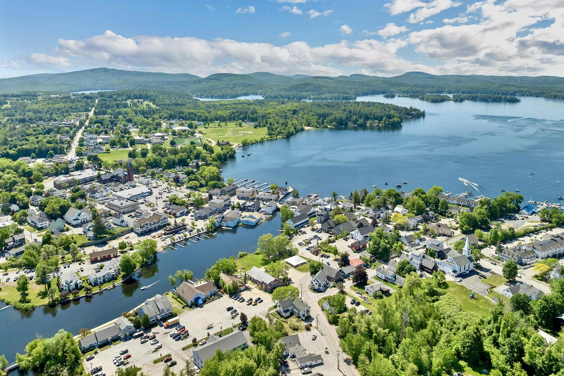 159 North Main Street Wolfeboro NH 03894