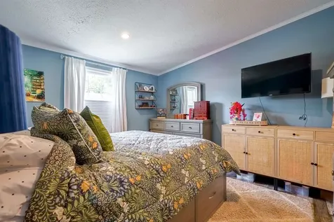 40 Hazel Drive Concord NH 03301