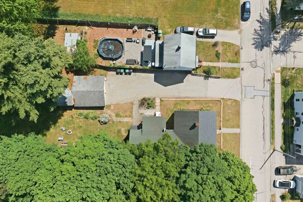 9 Pine Street Pembroke NH 03275