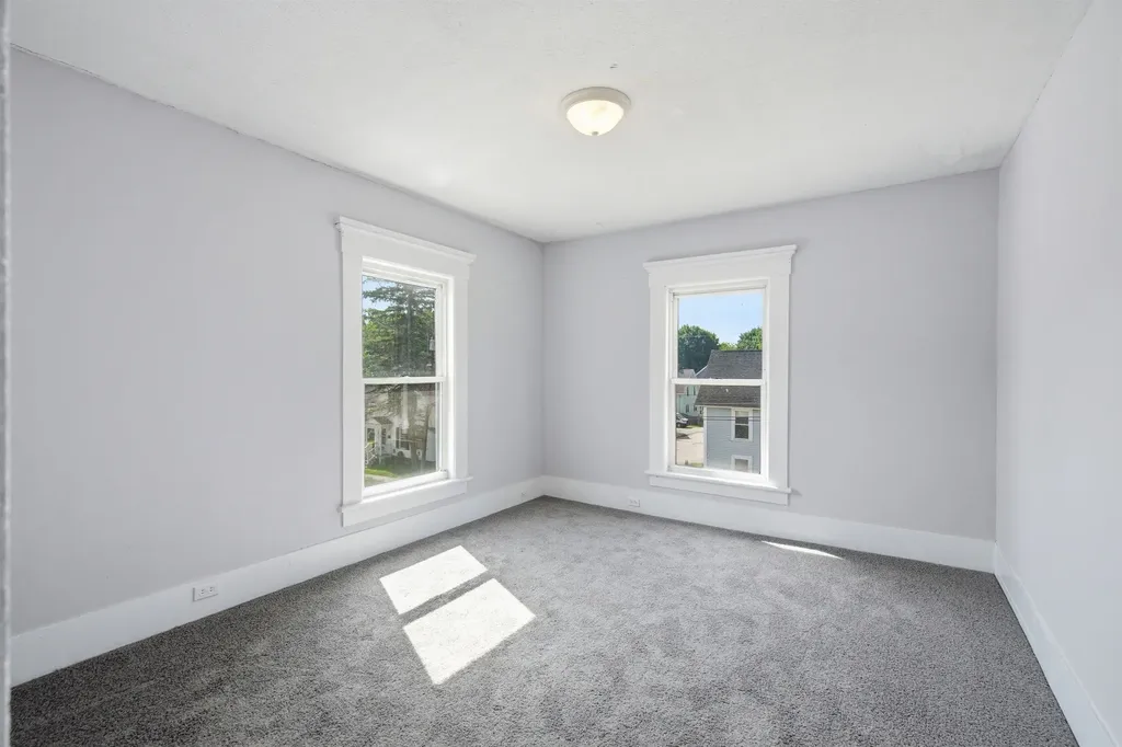 9 Pine Street Pembroke NH 03275