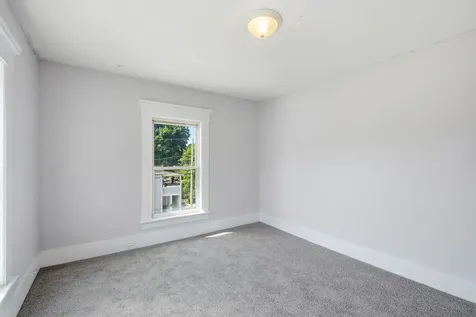 9 Pine Street Pembroke NH 03275