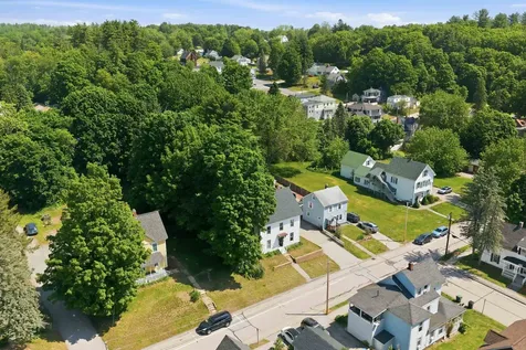 9 Pine Street Pembroke NH 03275
