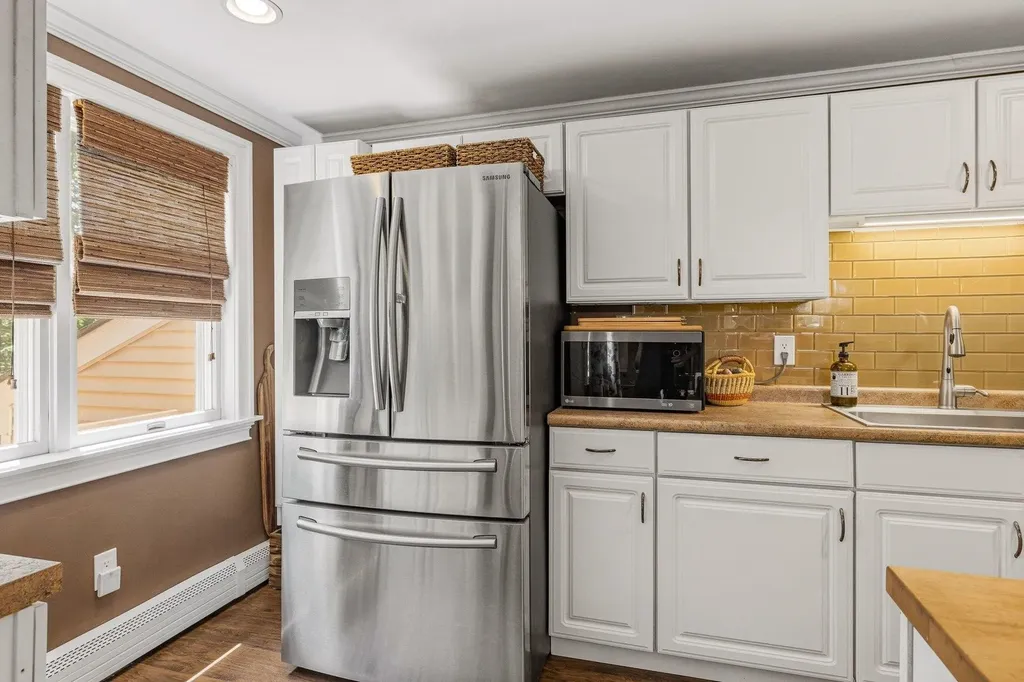 2 Garrison Lane Madbury NH 03823