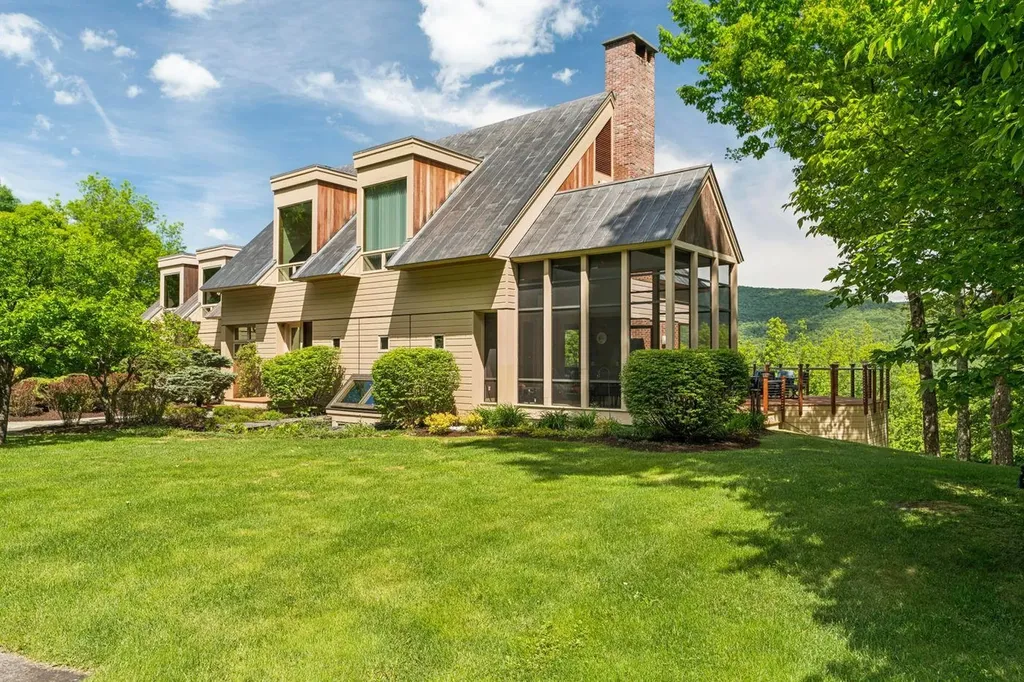 655 Squirrel Hollow Road Dorset VT 05253