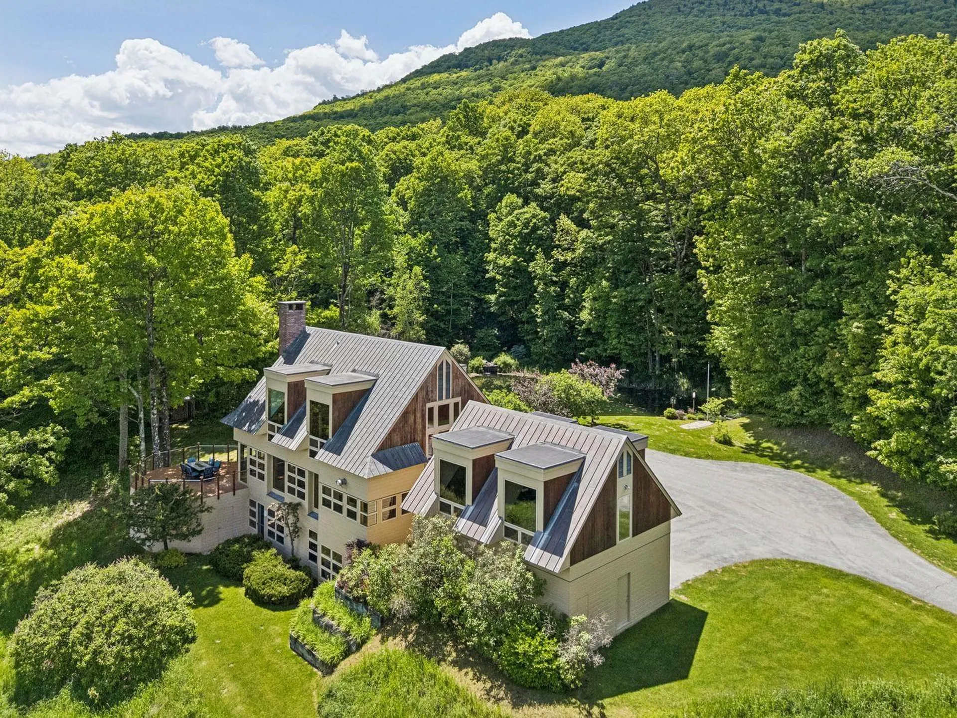 655 Squirrel Hollow Road Dorset VT 05253