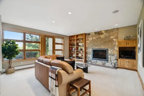 655 Squirrel Hollow Road Dorset VT 05253