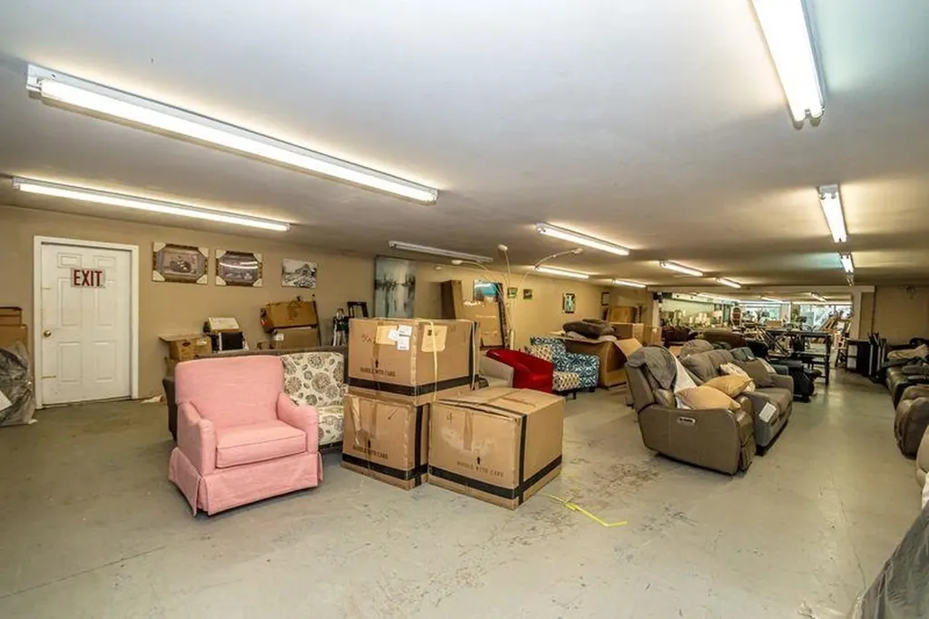 85 Milton Road Rochester NH 03867