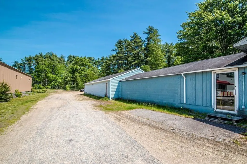 85 Milton Road Rochester NH 03867