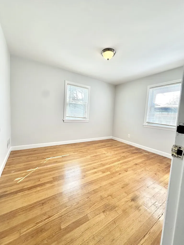 84 Mary Ann Road Manchester NH 03104