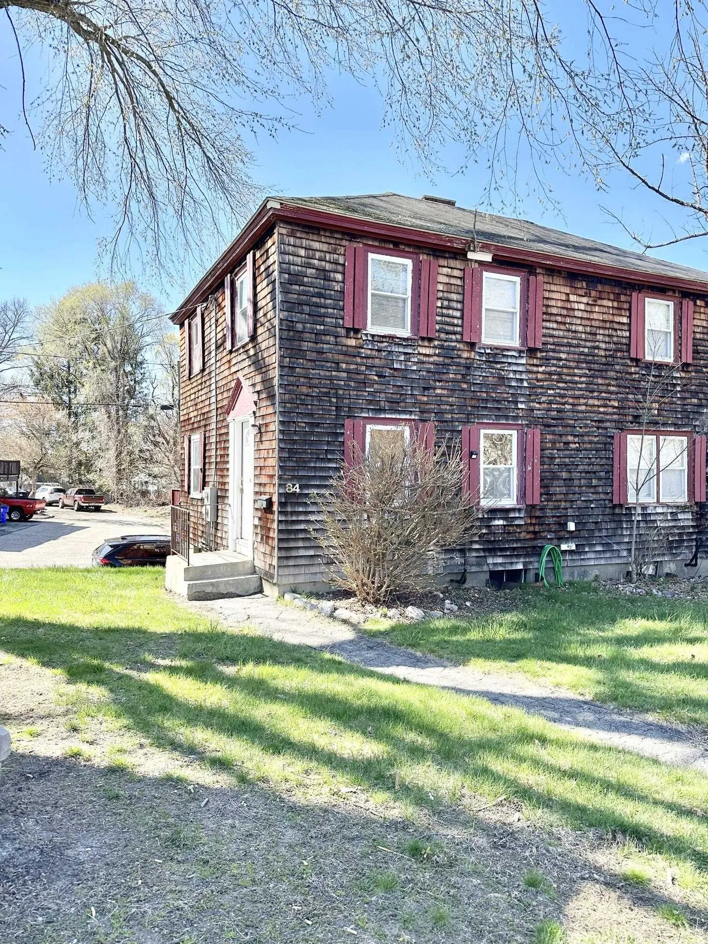 84 Mary Ann Road Manchester NH 03104