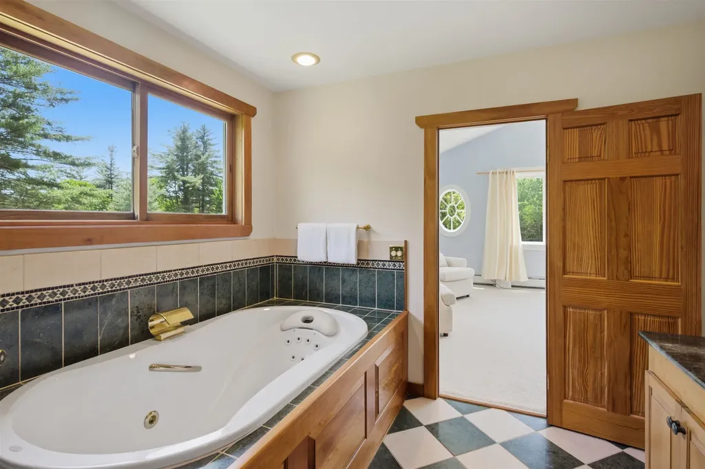 42 Blackberry Lane Jamaica VT 05343