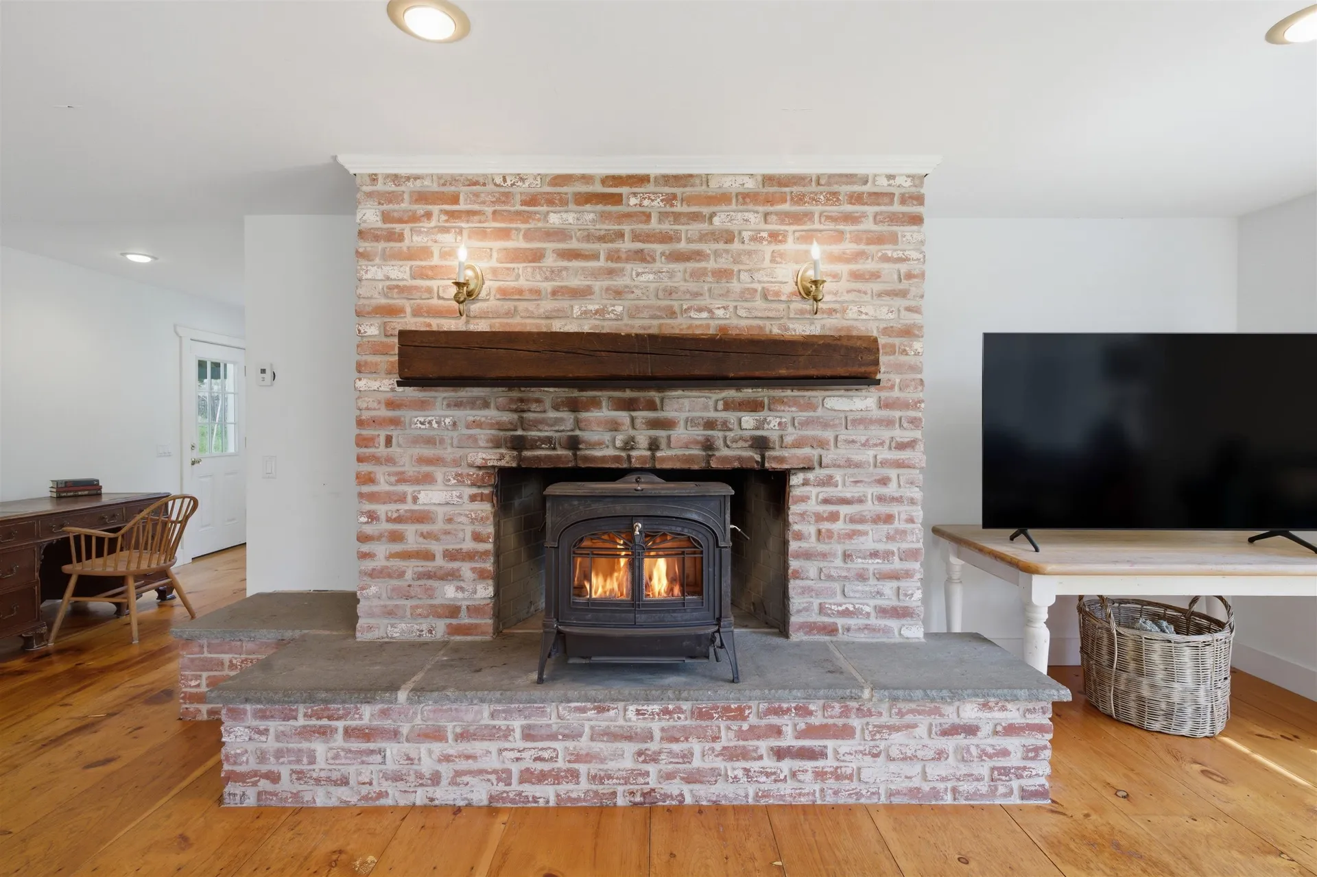 42 Blackberry Lane Jamaica VT 05343