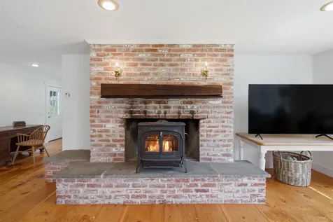 42 Blackberry Lane Jamaica VT 05343