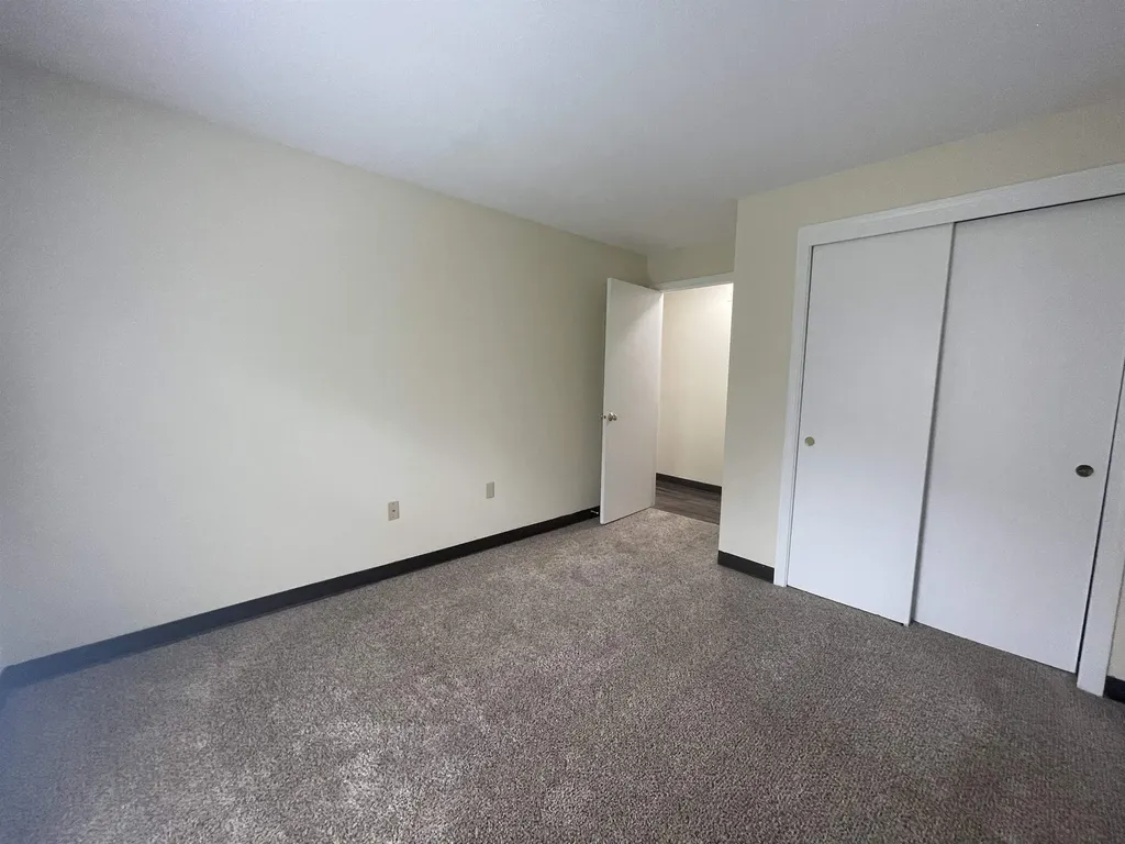 167 Eastern Avenue Manchester NH 03104