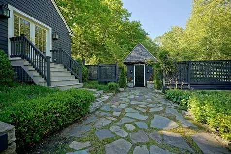 129 Mill Road North Hampton NH 03862