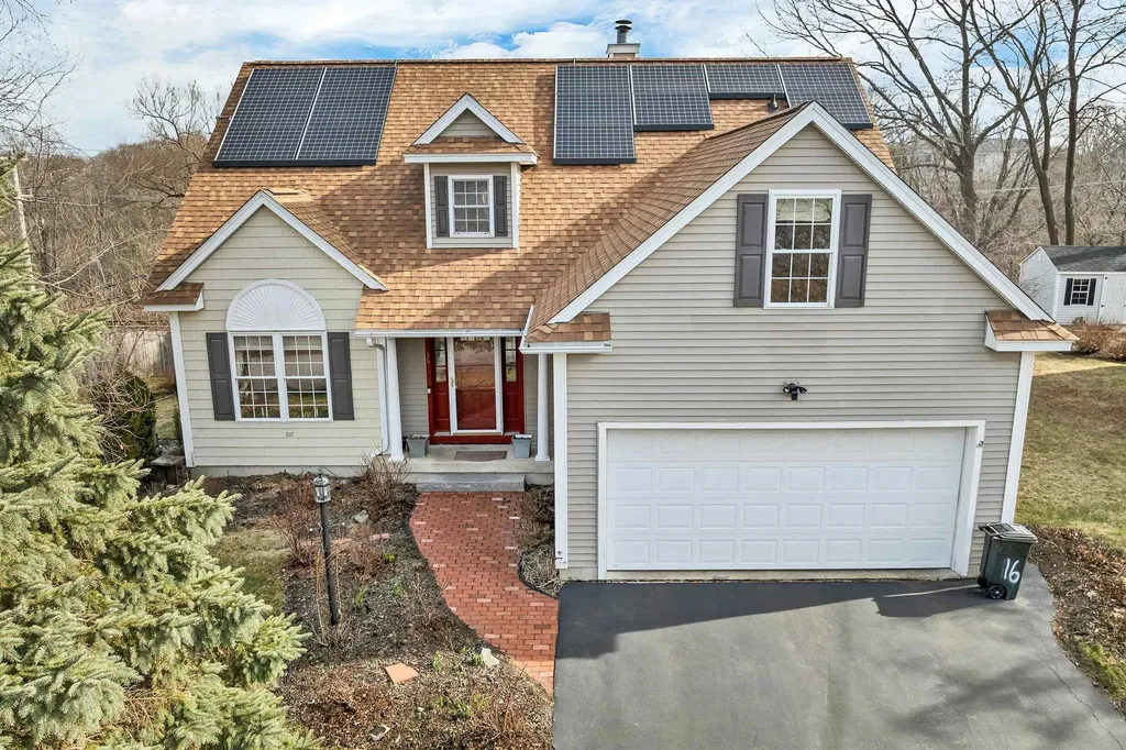 16 Dunlin Way Portsmouth NH 03801