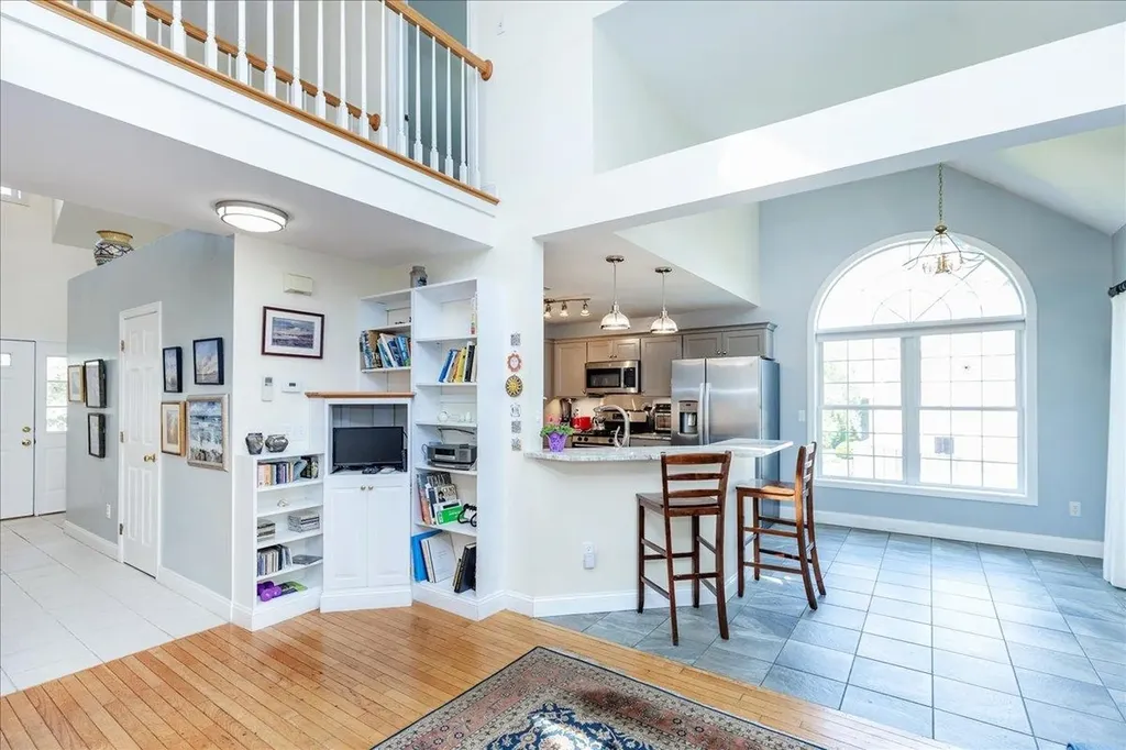 16 Dunlin Way Portsmouth NH 03801