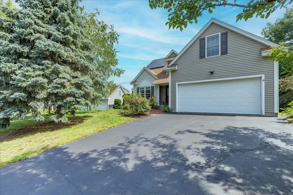 16 Dunlin Way Portsmouth NH 03801