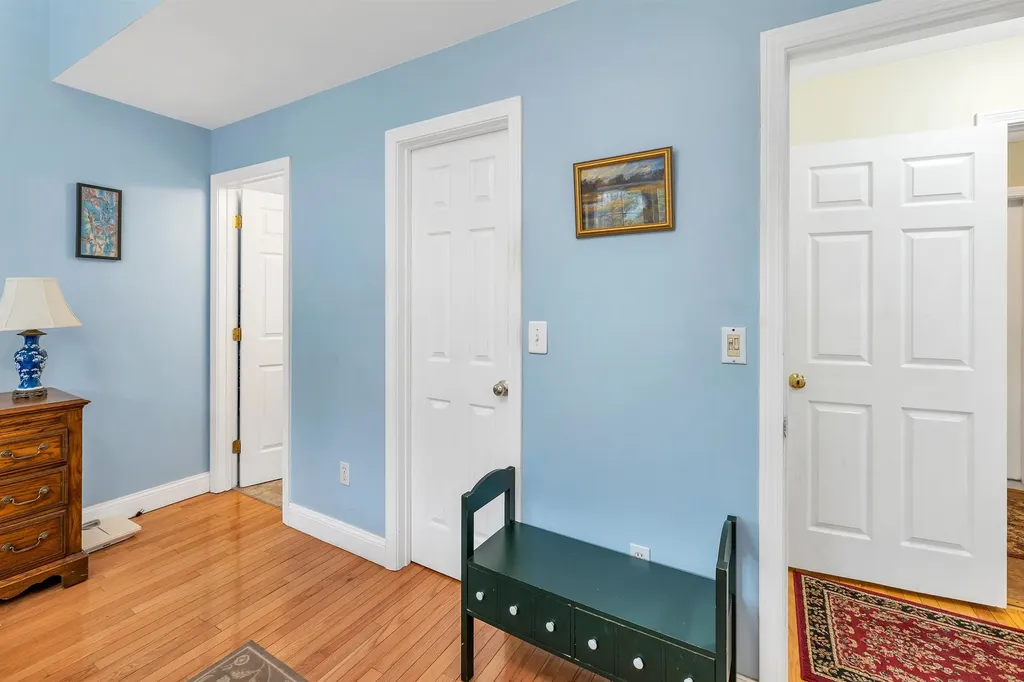 16 Dunlin Way Portsmouth NH 03801