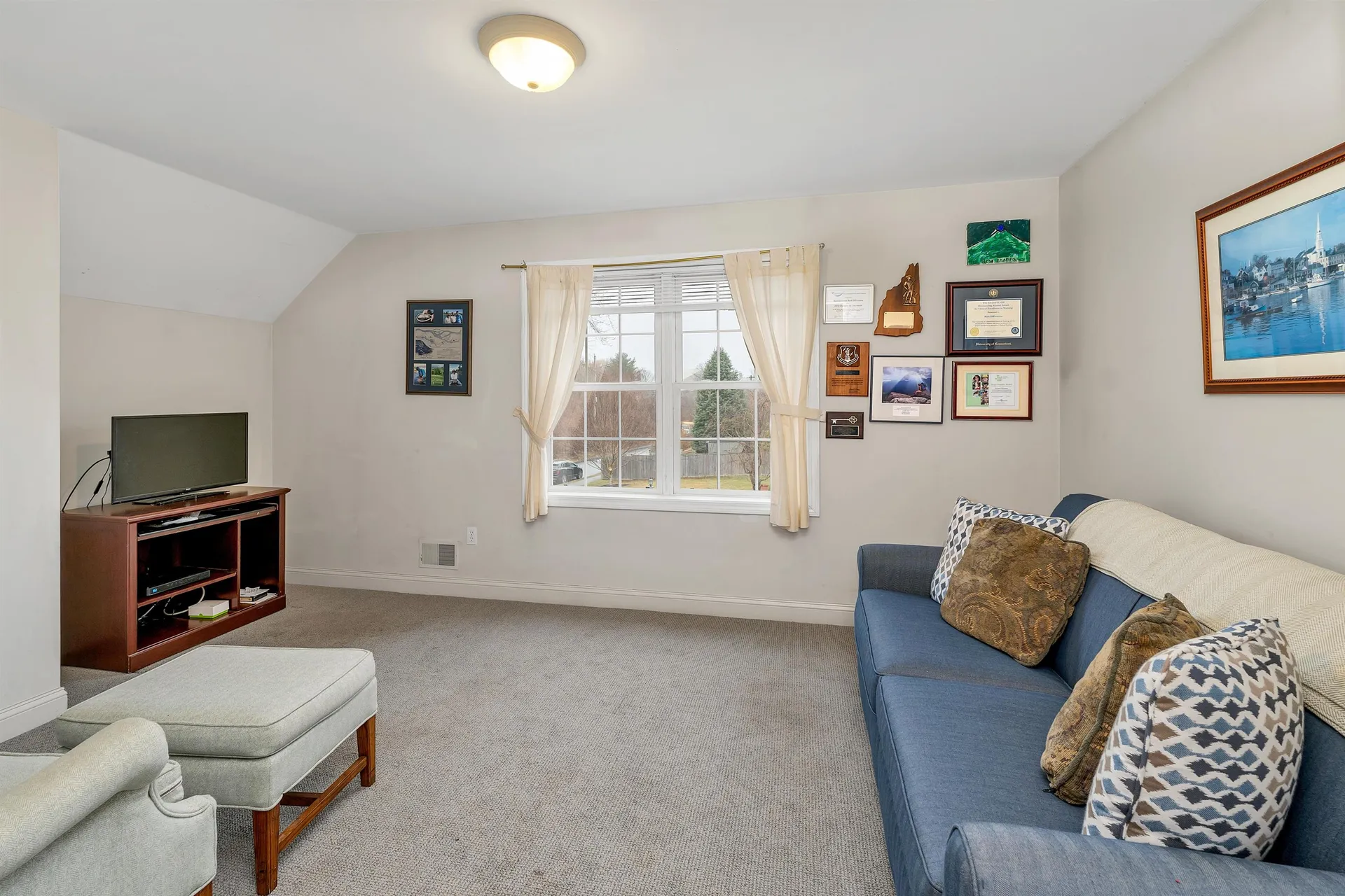 16 Dunlin Way Portsmouth NH 03801