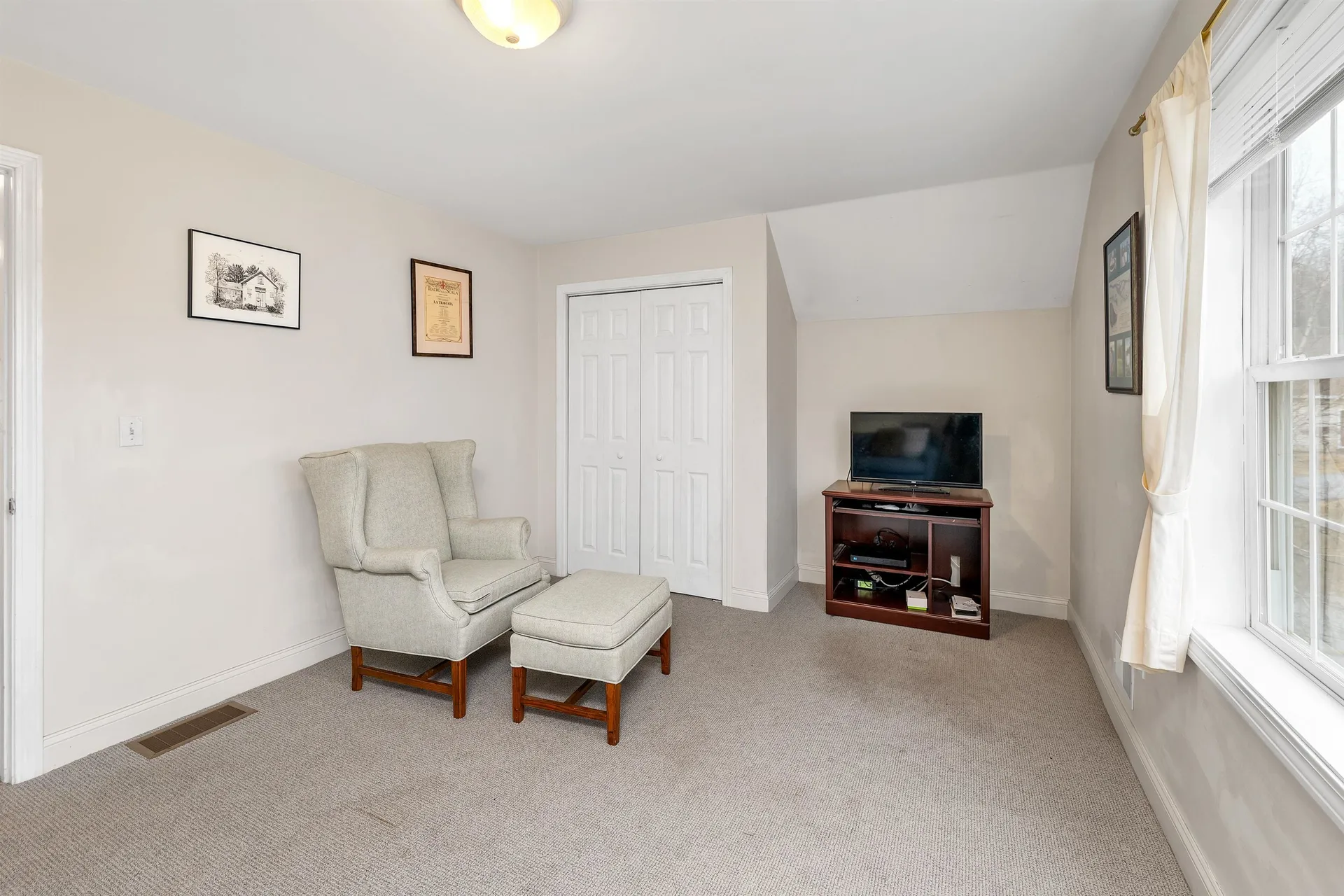 16 Dunlin Way Portsmouth NH 03801
