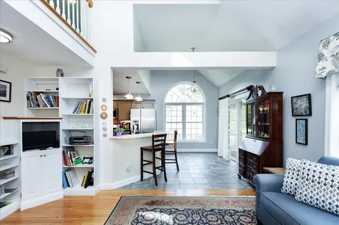 16 Dunlin Way Portsmouth NH 03801
