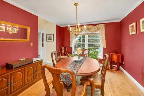 16 Dunlin Way Portsmouth NH 03801