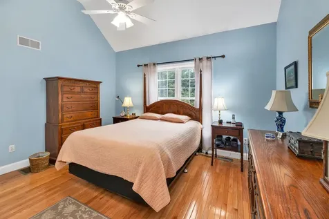 16 Dunlin Way Portsmouth NH 03801