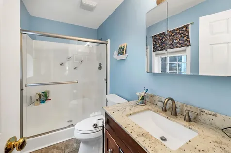 16 Dunlin Way Portsmouth NH 03801