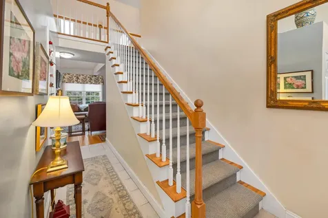 16 Dunlin Way Portsmouth NH 03801