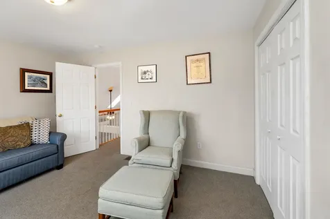 16 Dunlin Way Portsmouth NH 03801