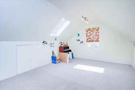 16 Dunlin Way Portsmouth NH 03801