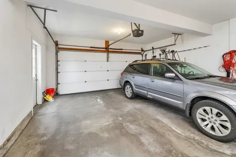 16 Dunlin Way Portsmouth NH 03801