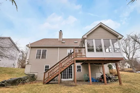 16 Dunlin Way Portsmouth NH 03801