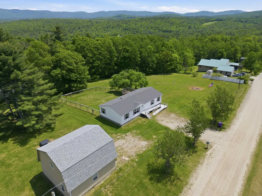 156 Skyline Road Unity NH 03773