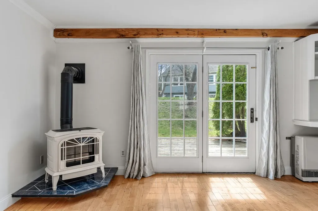 64 Pine Ledge Court Burlington VT 05401