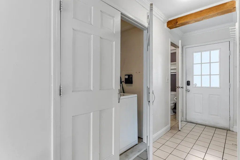 64 Pine Ledge Court Burlington VT 05401