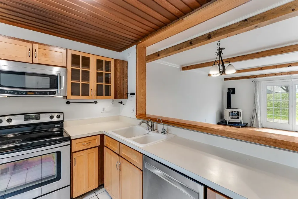 64 Pine Ledge Court Burlington VT 05401