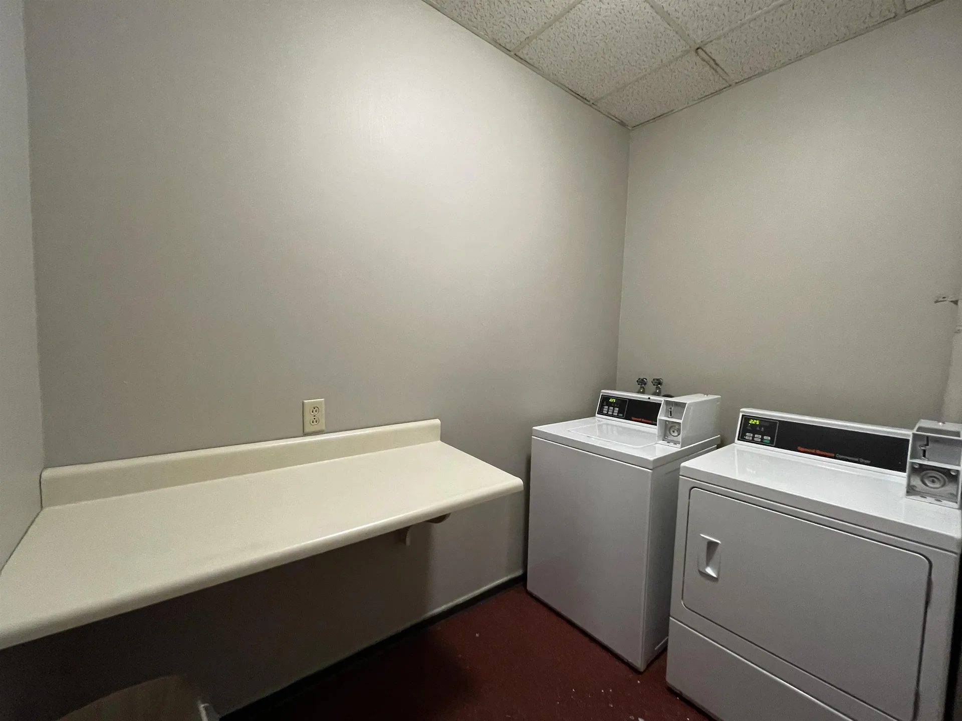 521 Pine Street Manchester NH 03102