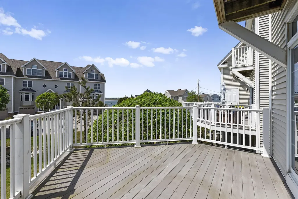 23 Duston Avenue Hampton NH 03842