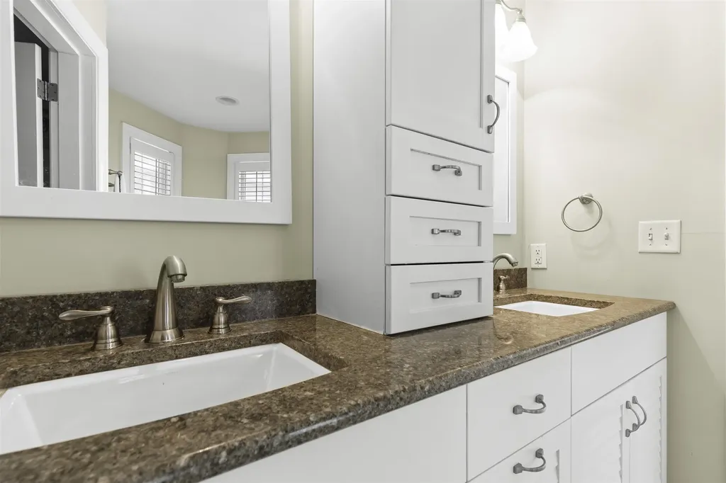 23 Duston Avenue Hampton NH 03842