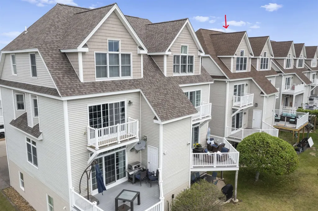 23 Duston Avenue Hampton NH 03842
