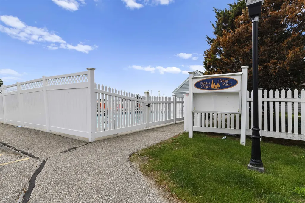 23 Duston Avenue Hampton NH 03842