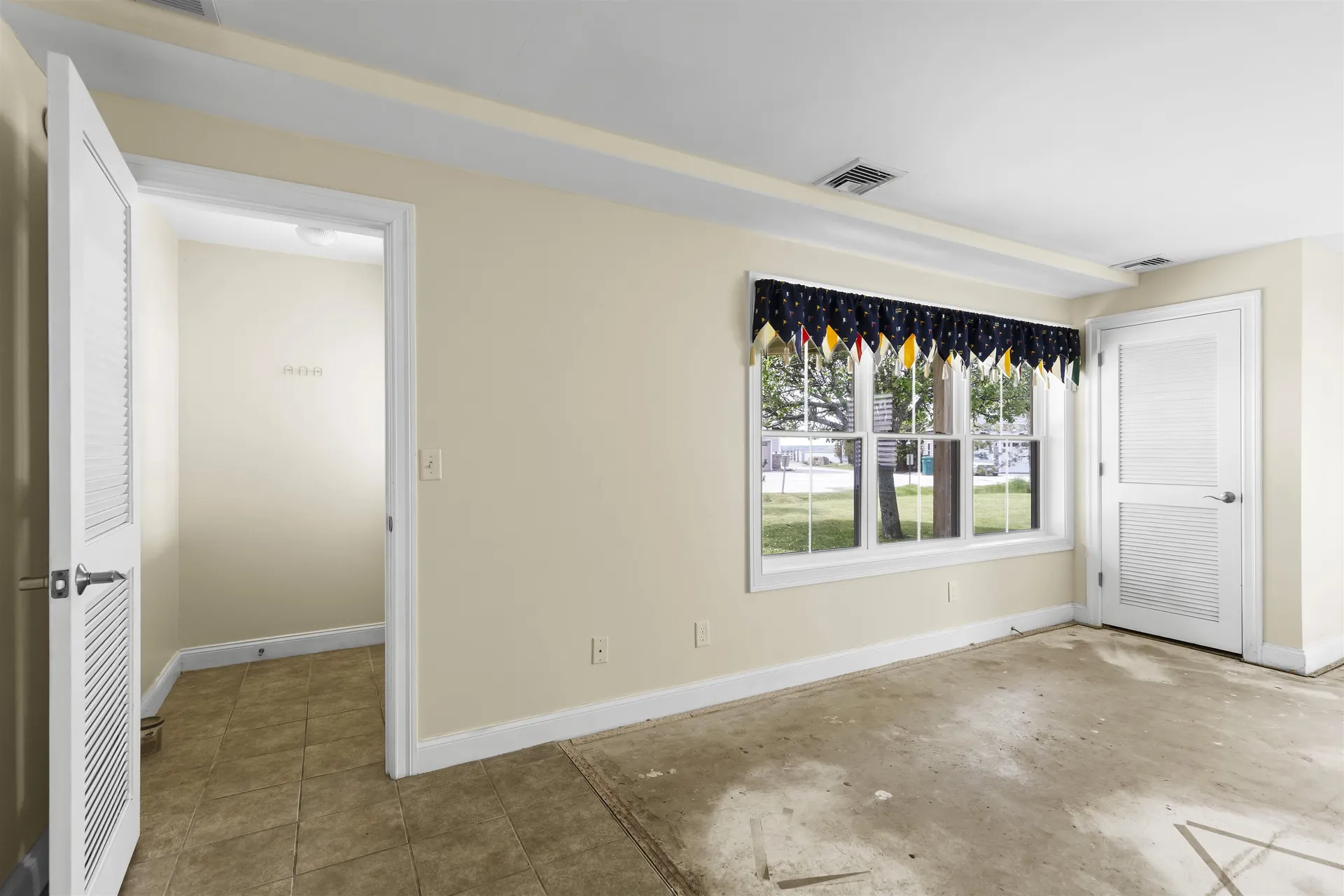 23 Duston Avenue Hampton NH 03842